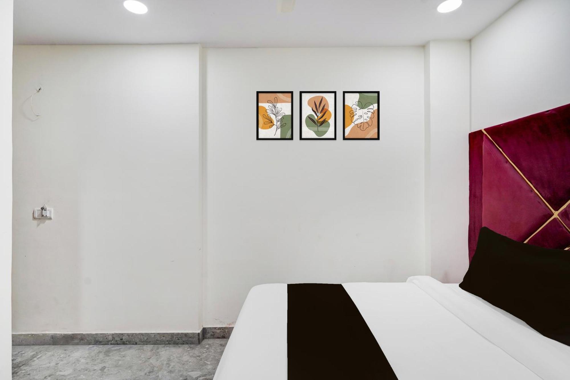 Hotel O Indirapuram Grand Ghaziabad Eksteriør bilde
