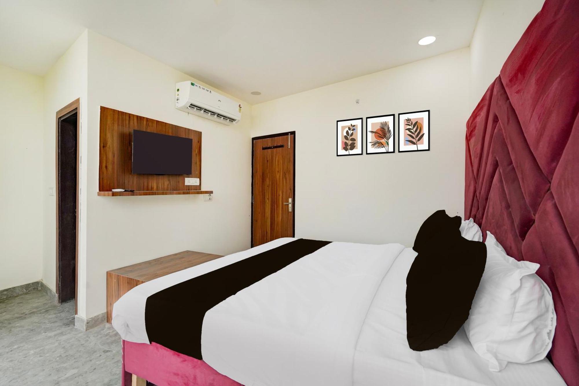 Hotel O Indirapuram Grand Ghaziabad Eksteriør bilde