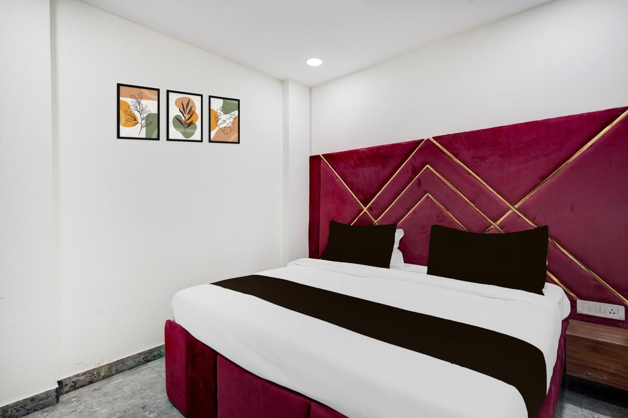 Hotel O Indirapuram Grand Ghaziabad Eksteriør bilde